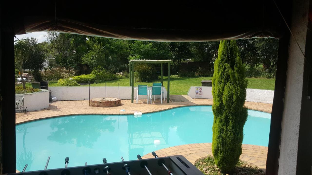 Simbasun Cottages Midrand Exterior foto